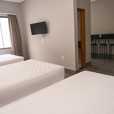 Апартаменти Apartamento Com Cozinha Privativa Фос-ду-Іґуасу Екстер'єр фото