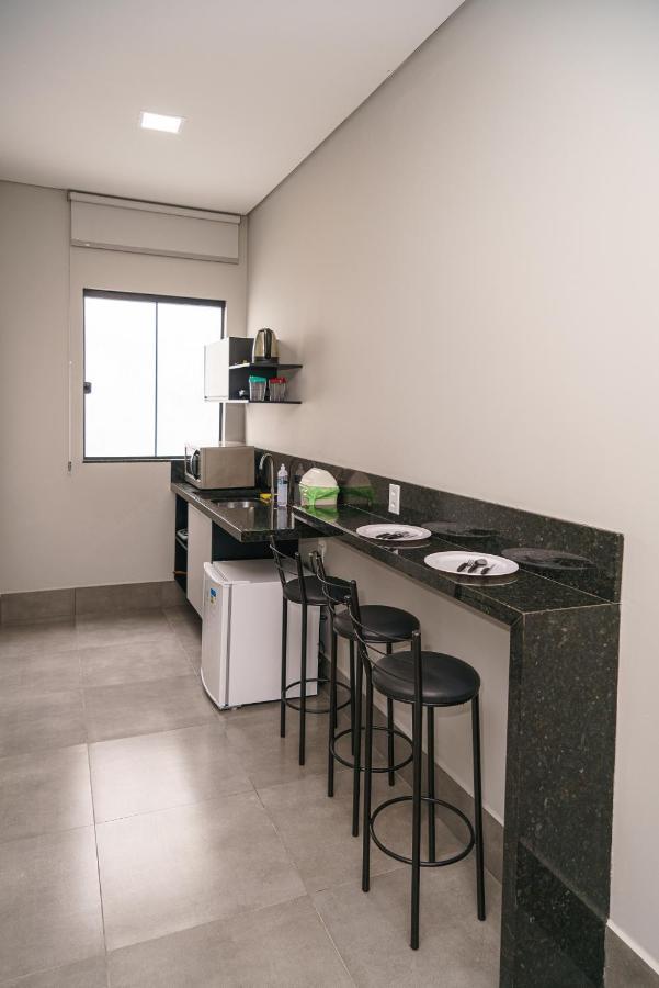 Апартаменти Apartamento Com Cozinha Privativa Фос-ду-Іґуасу Екстер'єр фото